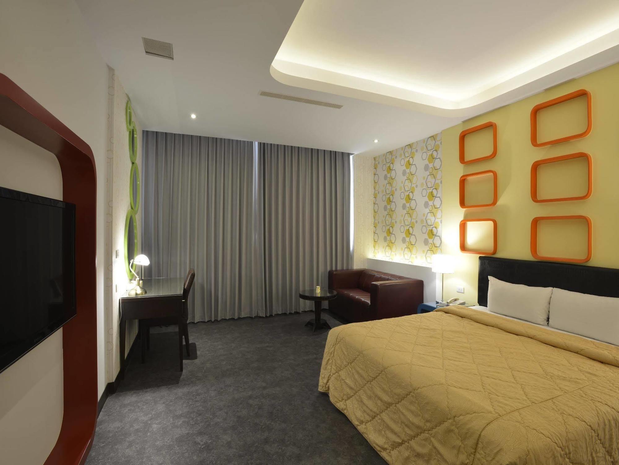 הואליין סיטי Duo Romance Hotel מראה חיצוני תמונה