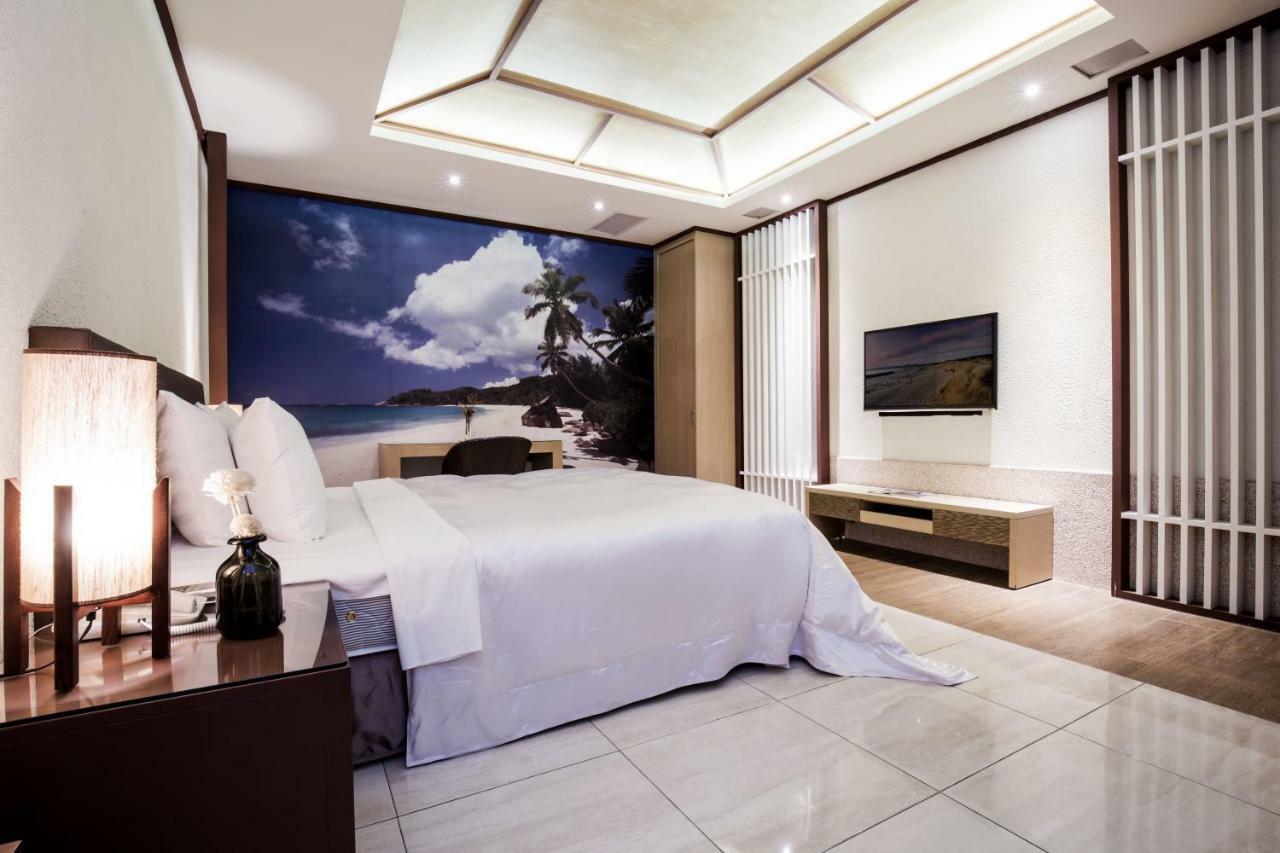 הואליין סיטי Duo Romance Hotel מראה חיצוני תמונה