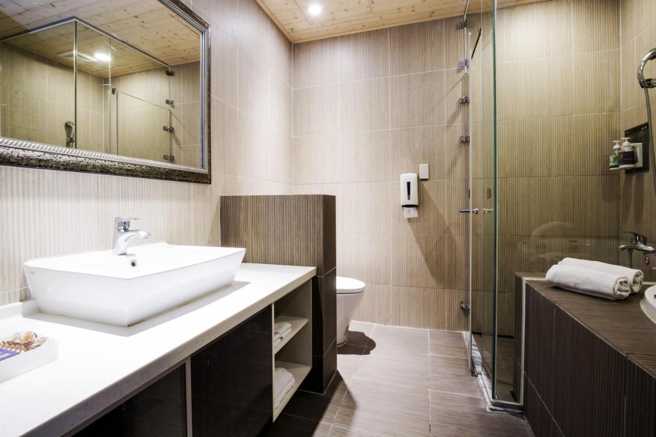 הואליין סיטי Duo Romance Hotel מראה חיצוני תמונה